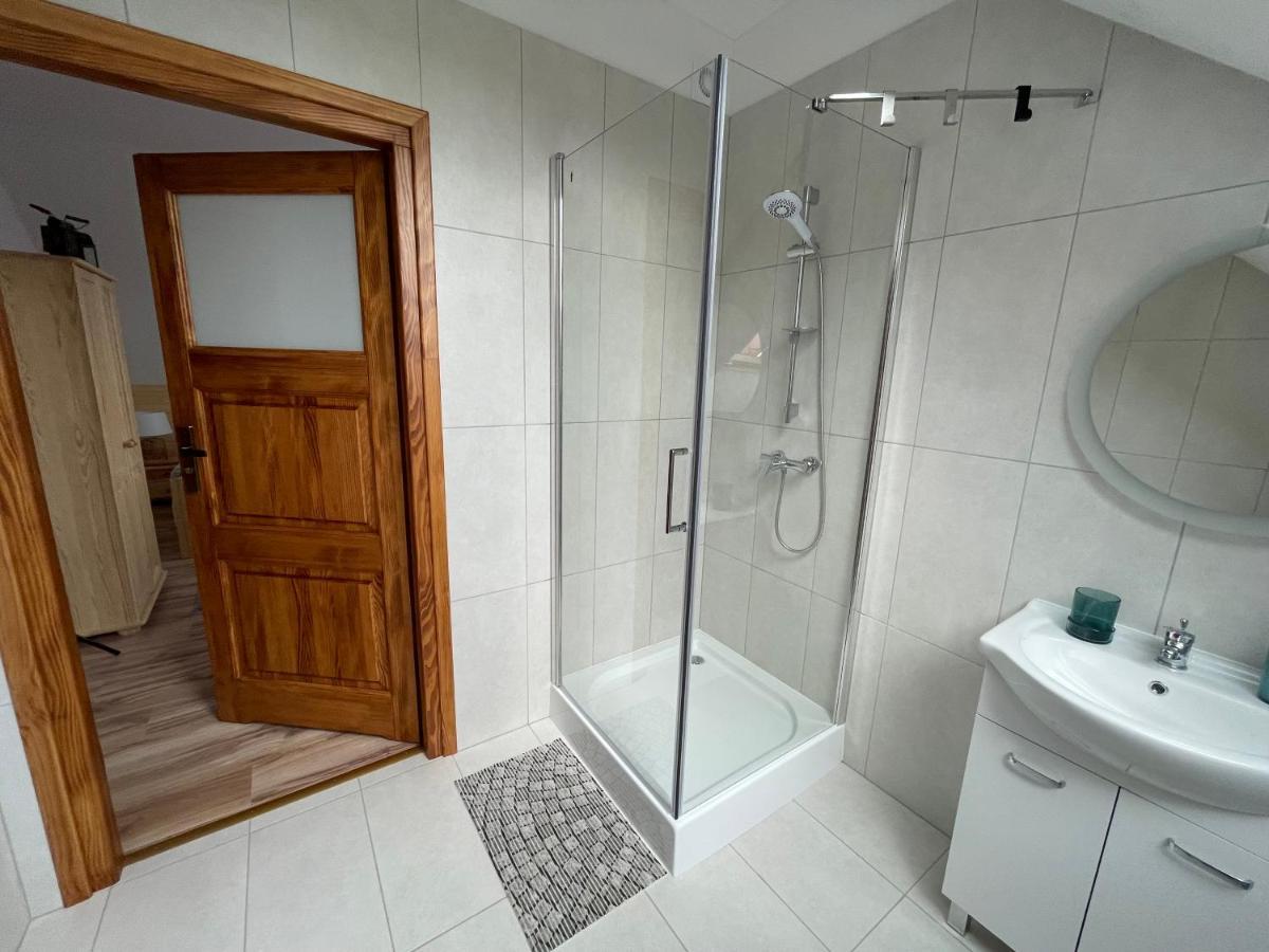 Kolejowy Smolnik Apartment Smolnik  ภายนอก รูปภาพ