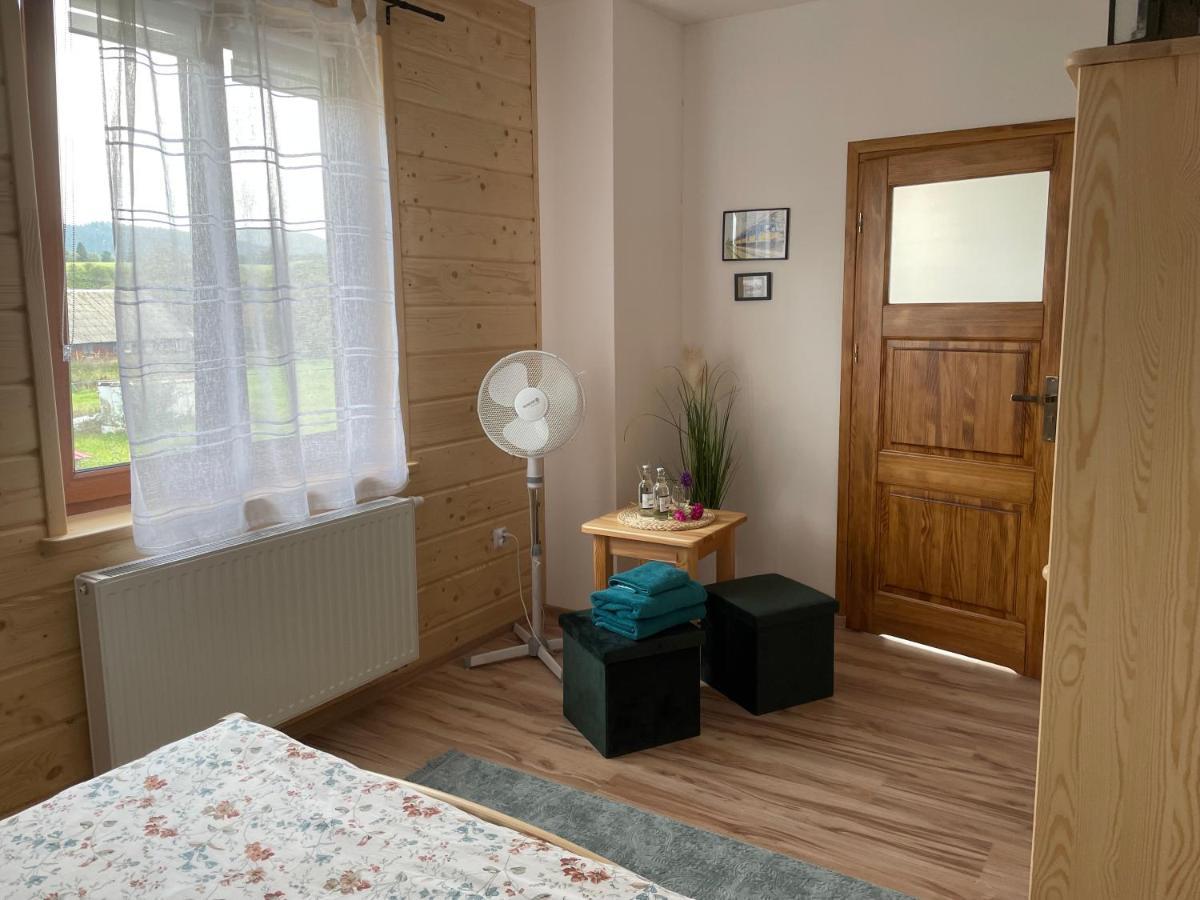 Kolejowy Smolnik Apartment Smolnik  ภายนอก รูปภาพ