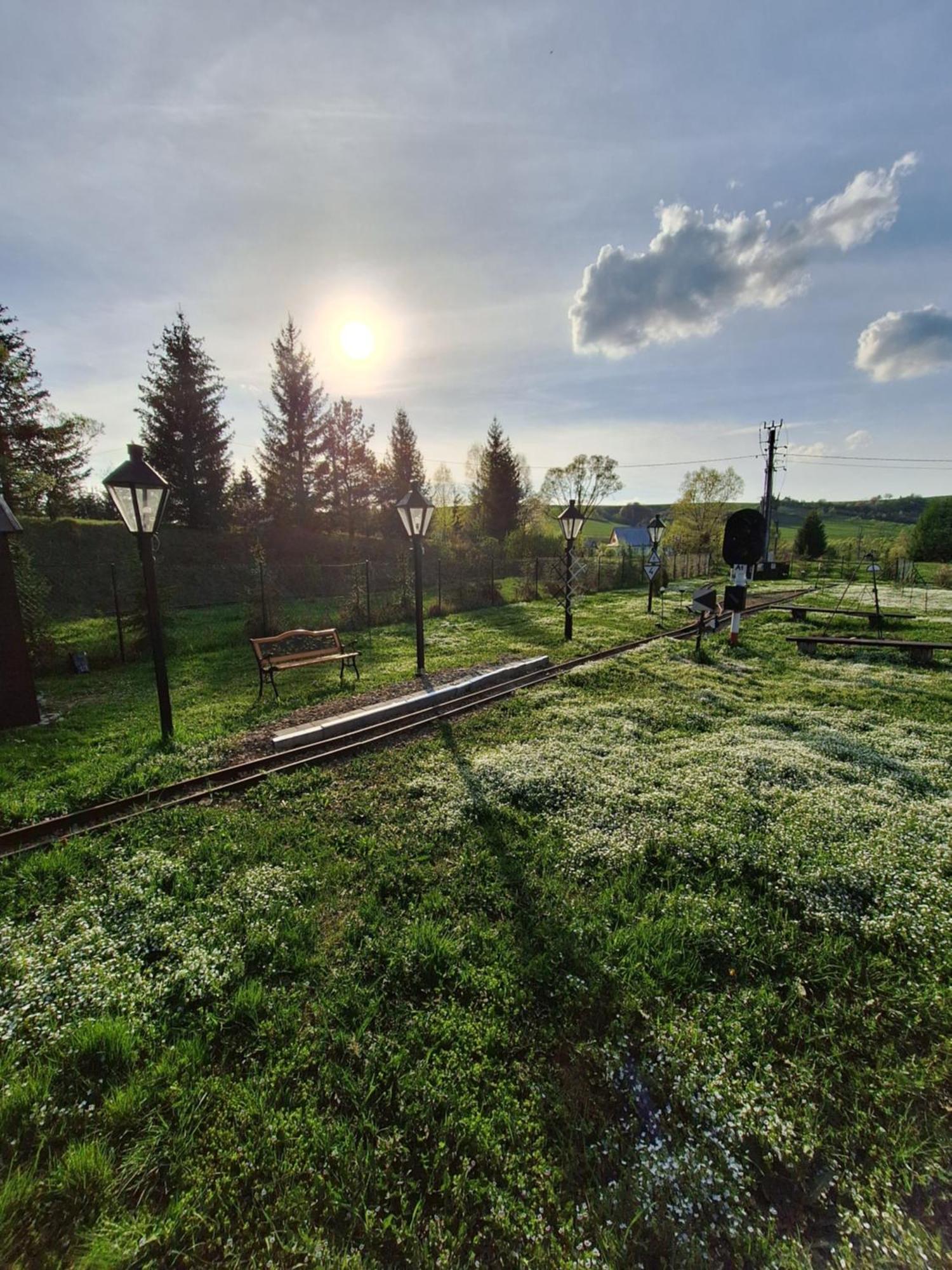 Kolejowy Smolnik Apartment Smolnik  ภายนอก รูปภาพ