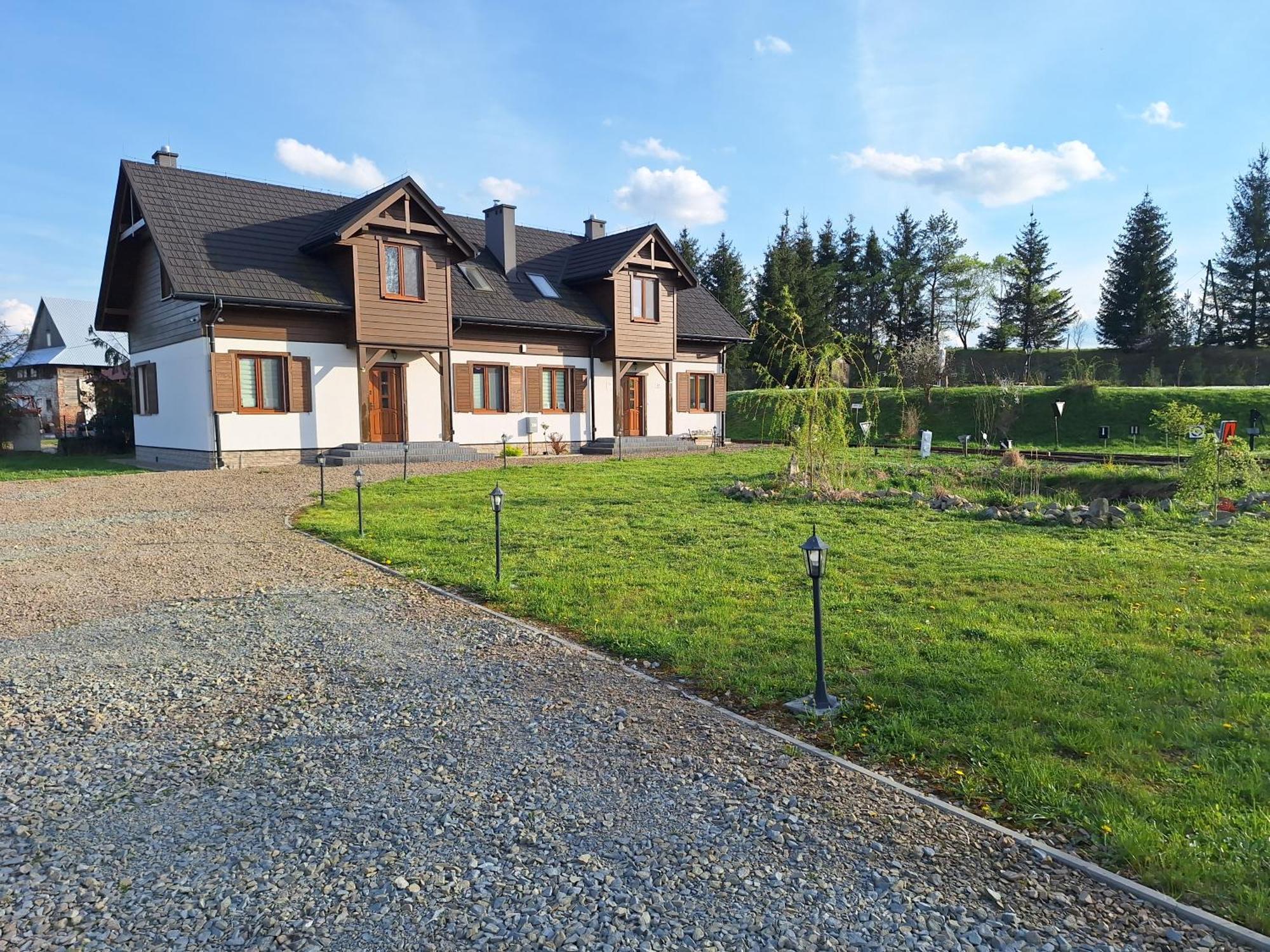 Kolejowy Smolnik Apartment Smolnik  ภายนอก รูปภาพ