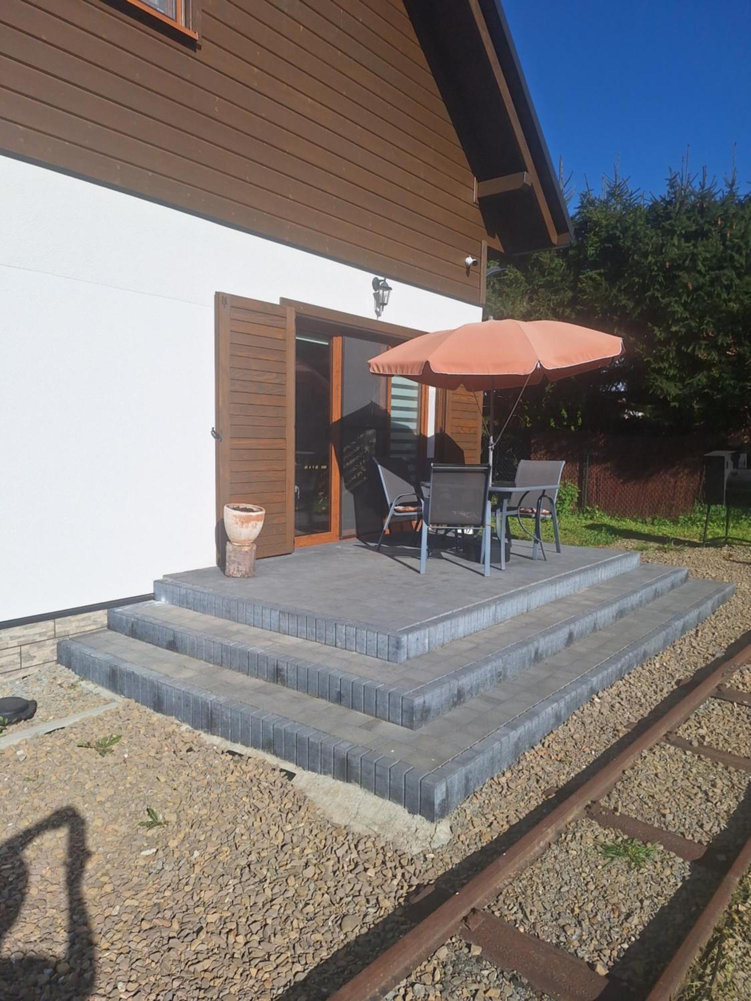 Kolejowy Smolnik Apartment Smolnik  ภายนอก รูปภาพ