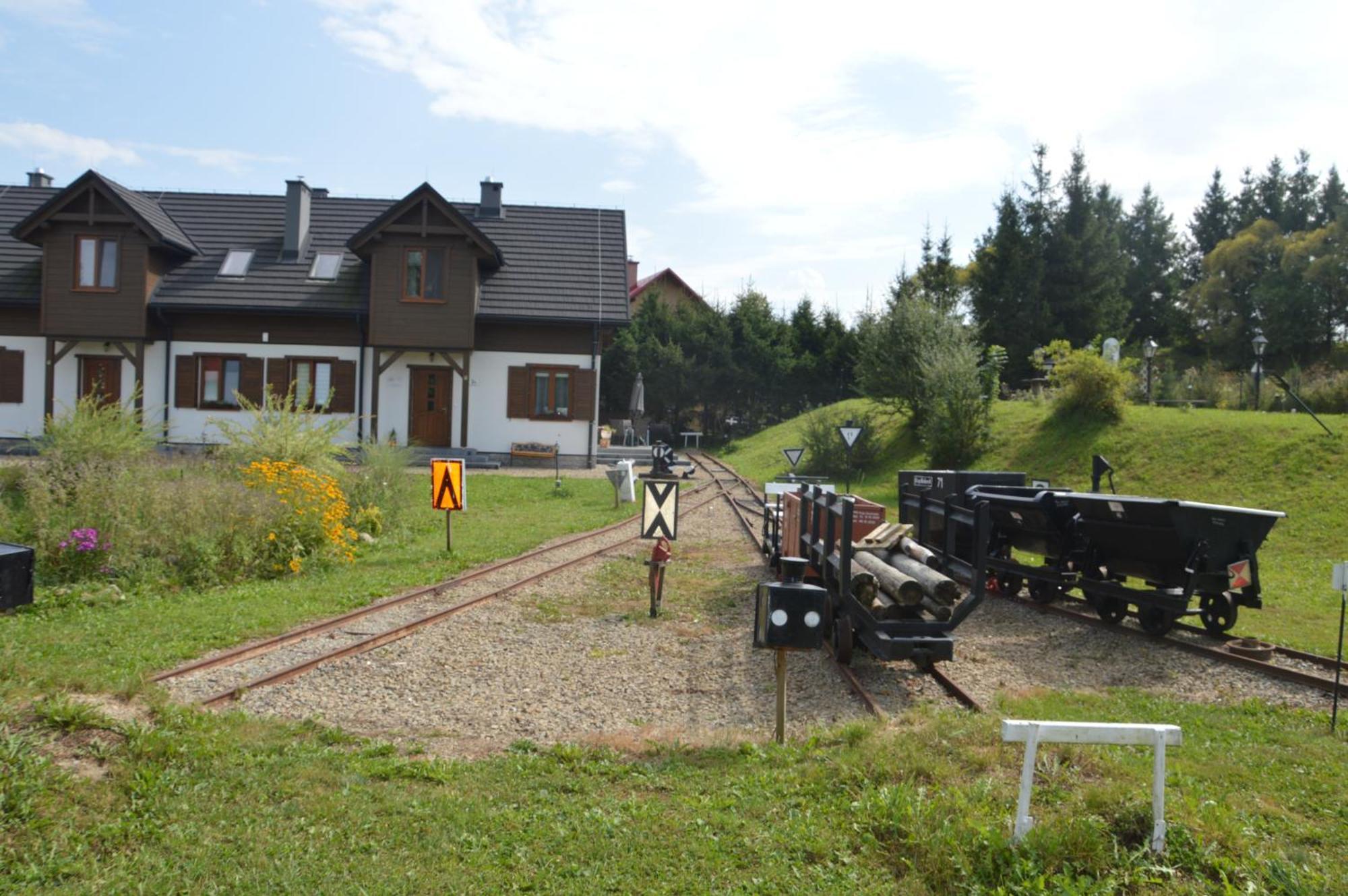 Kolejowy Smolnik Apartment Smolnik  ภายนอก รูปภาพ