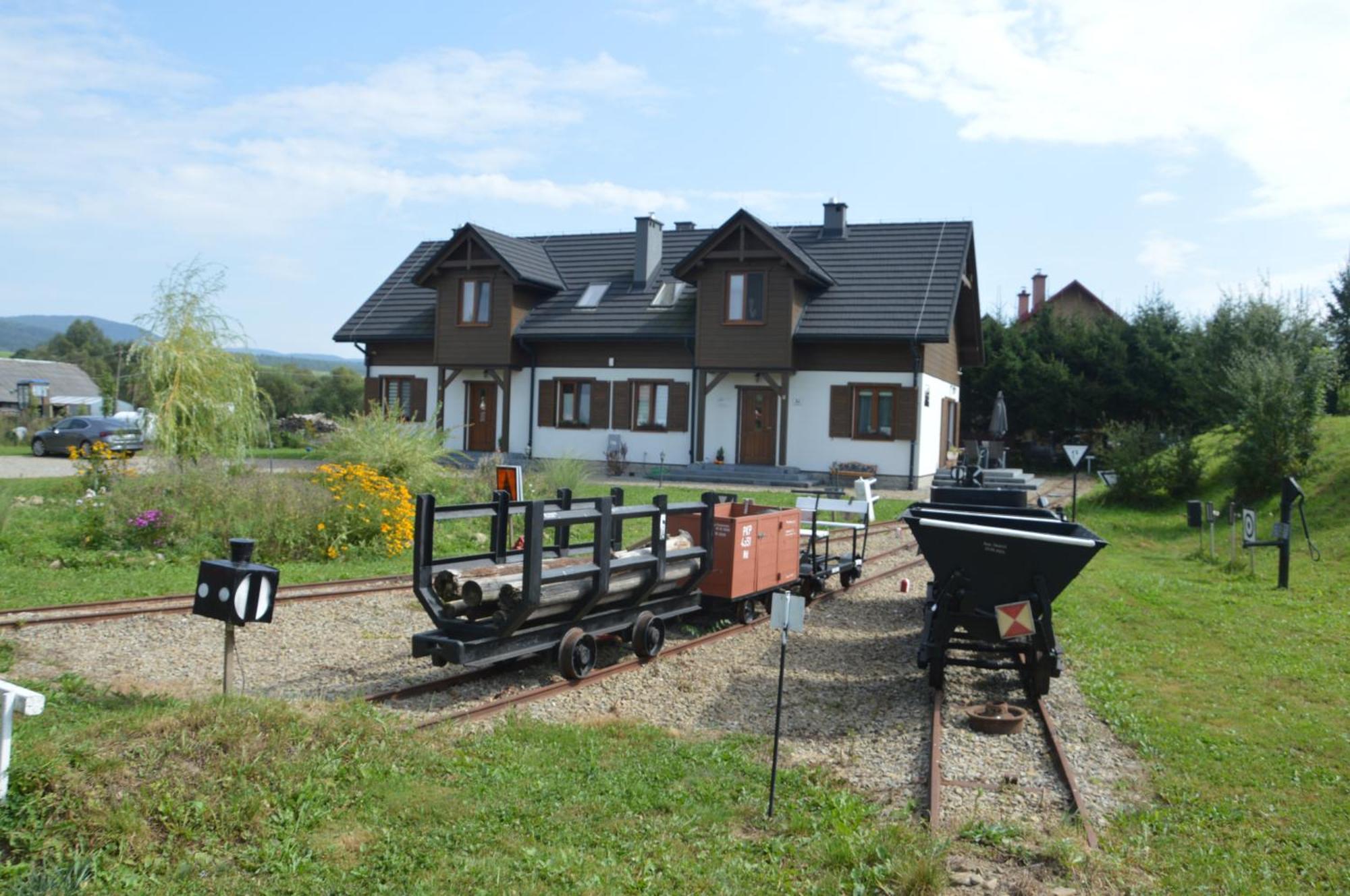 Kolejowy Smolnik Apartment Smolnik  ภายนอก รูปภาพ
